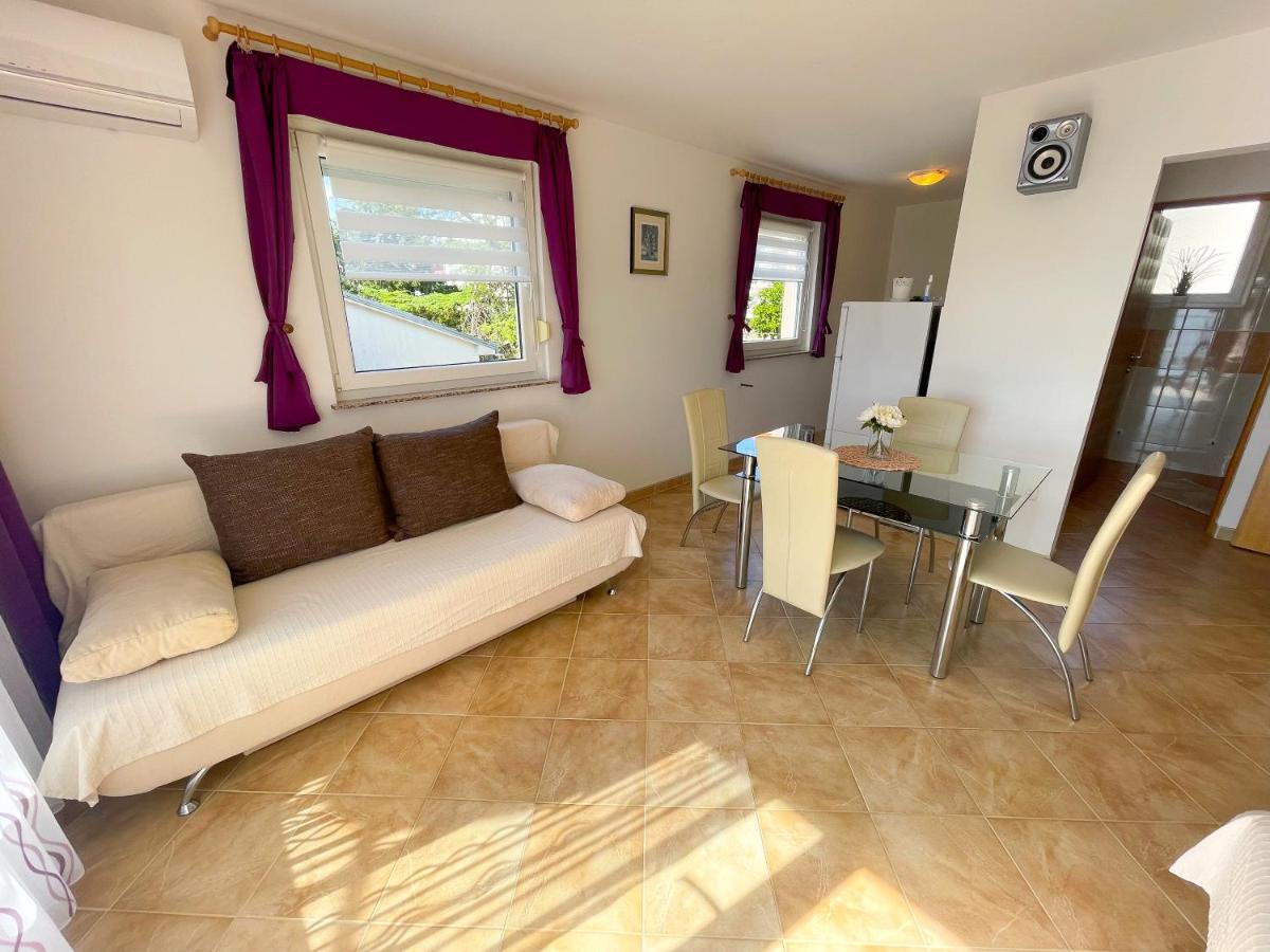 Apartment Nika 2 Dramalj Εξωτερικό φωτογραφία